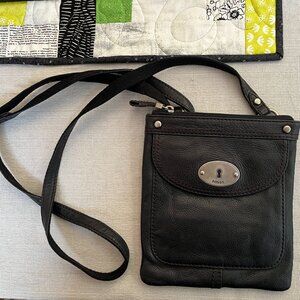 FOSSIL Maddox Metal Keyhole Detail Leather Crossbody Bag Black Vintage SL3129